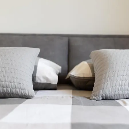 Apartment Kate Your Cozy Oasis With Private Parking And Balkony